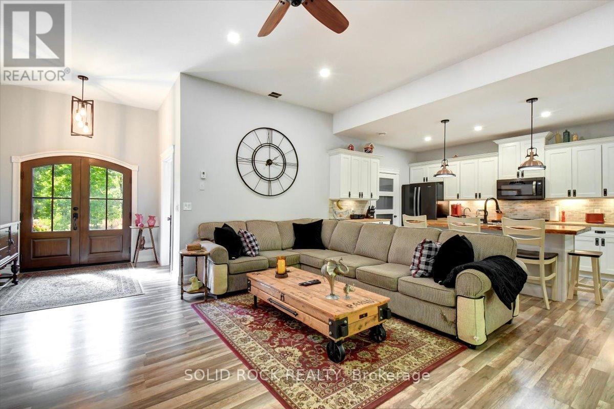 400 PIGDEN ROAD - 16