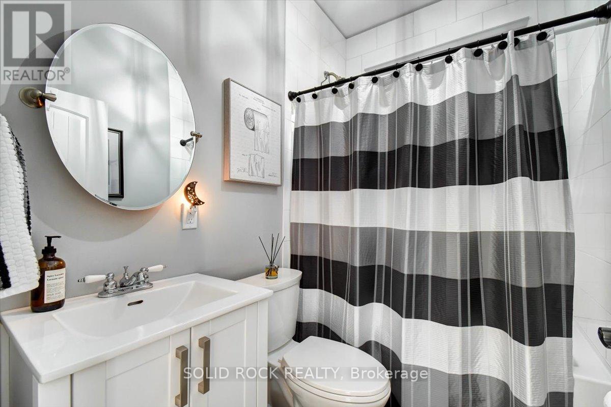 400 PIGDEN ROAD - 21
