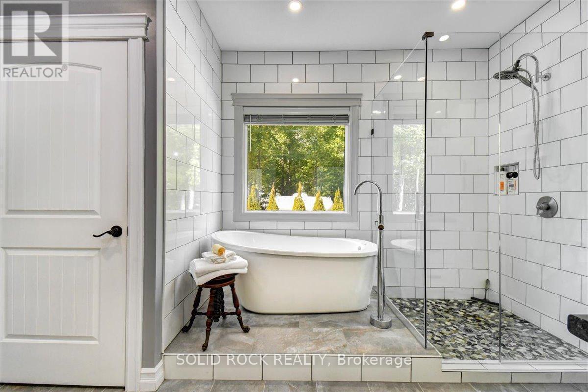 400 PIGDEN ROAD - 23