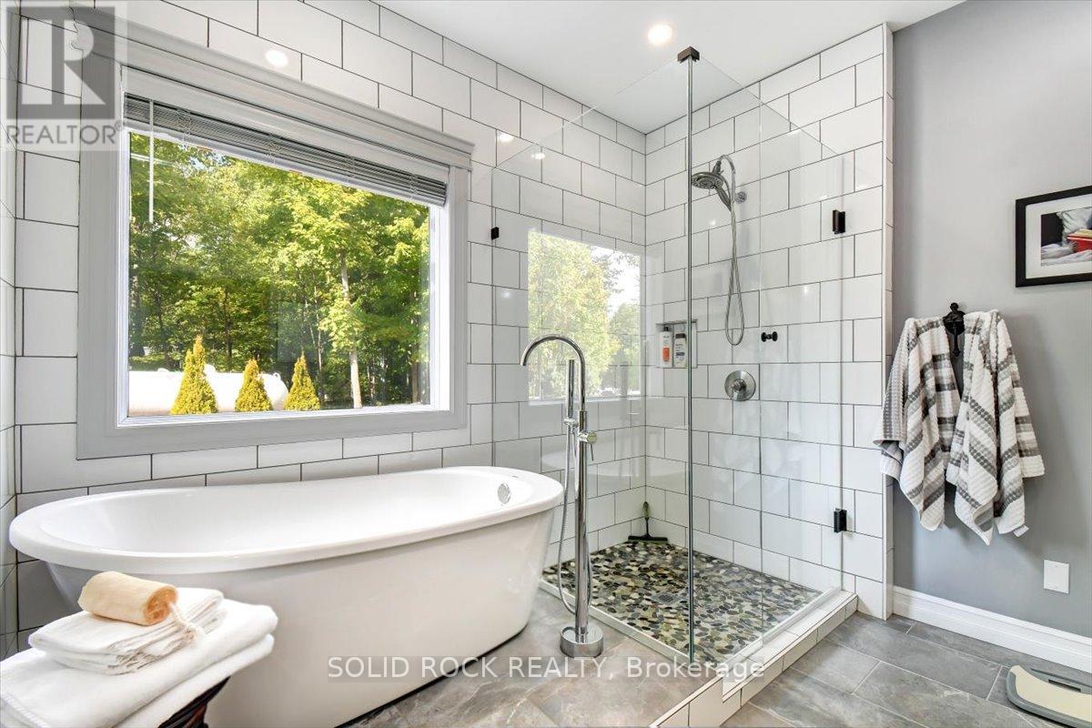 400 PIGDEN ROAD - 24