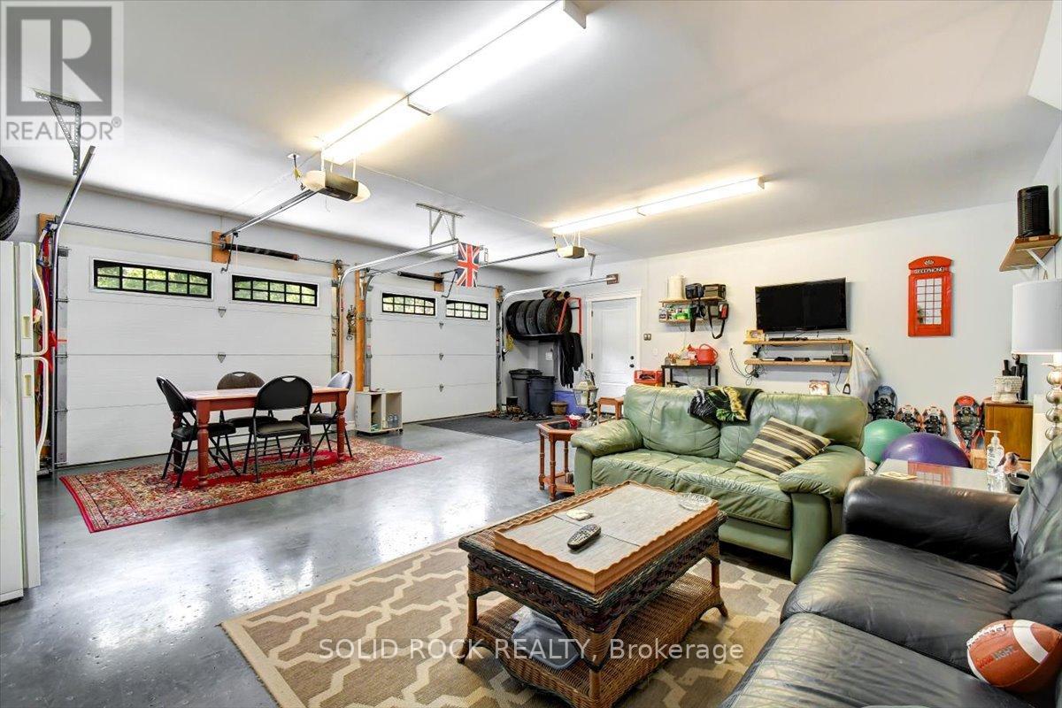 400 PIGDEN ROAD - 30