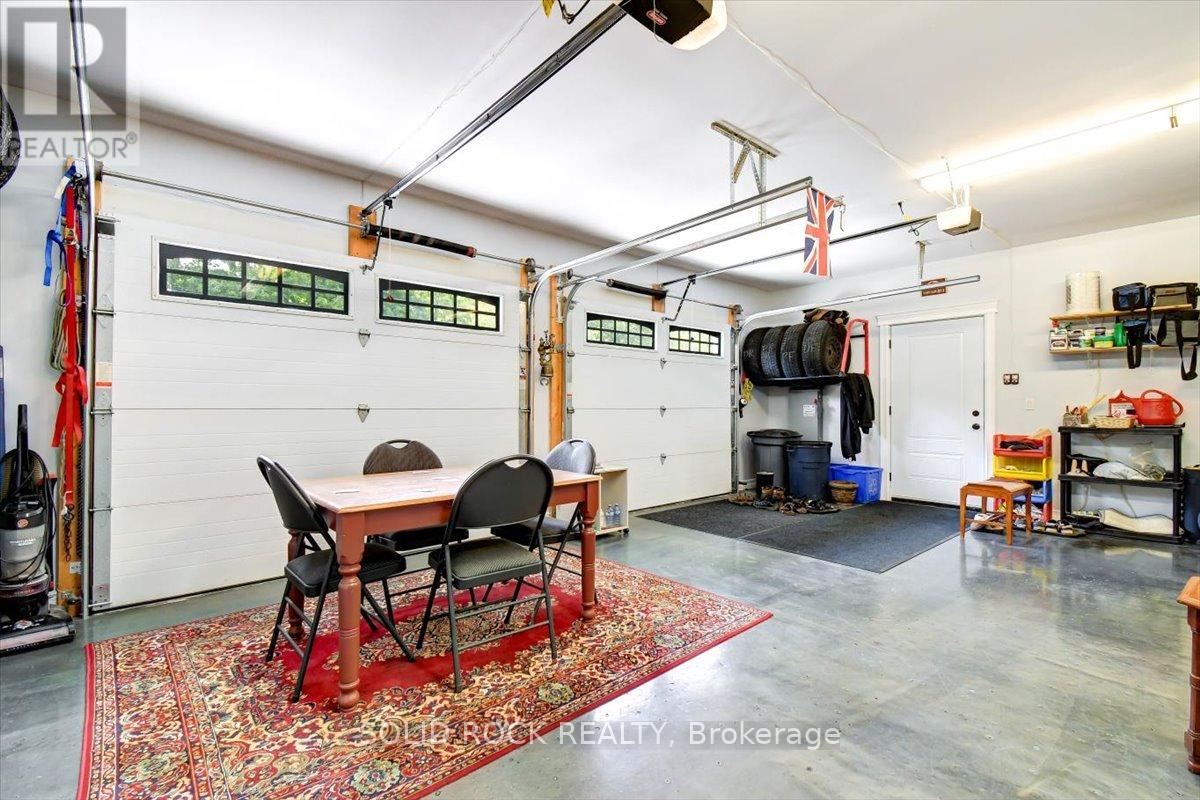 400 PIGDEN ROAD - 32