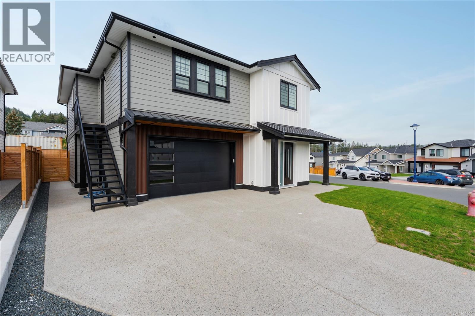 2346 Swallow Pl, Langford