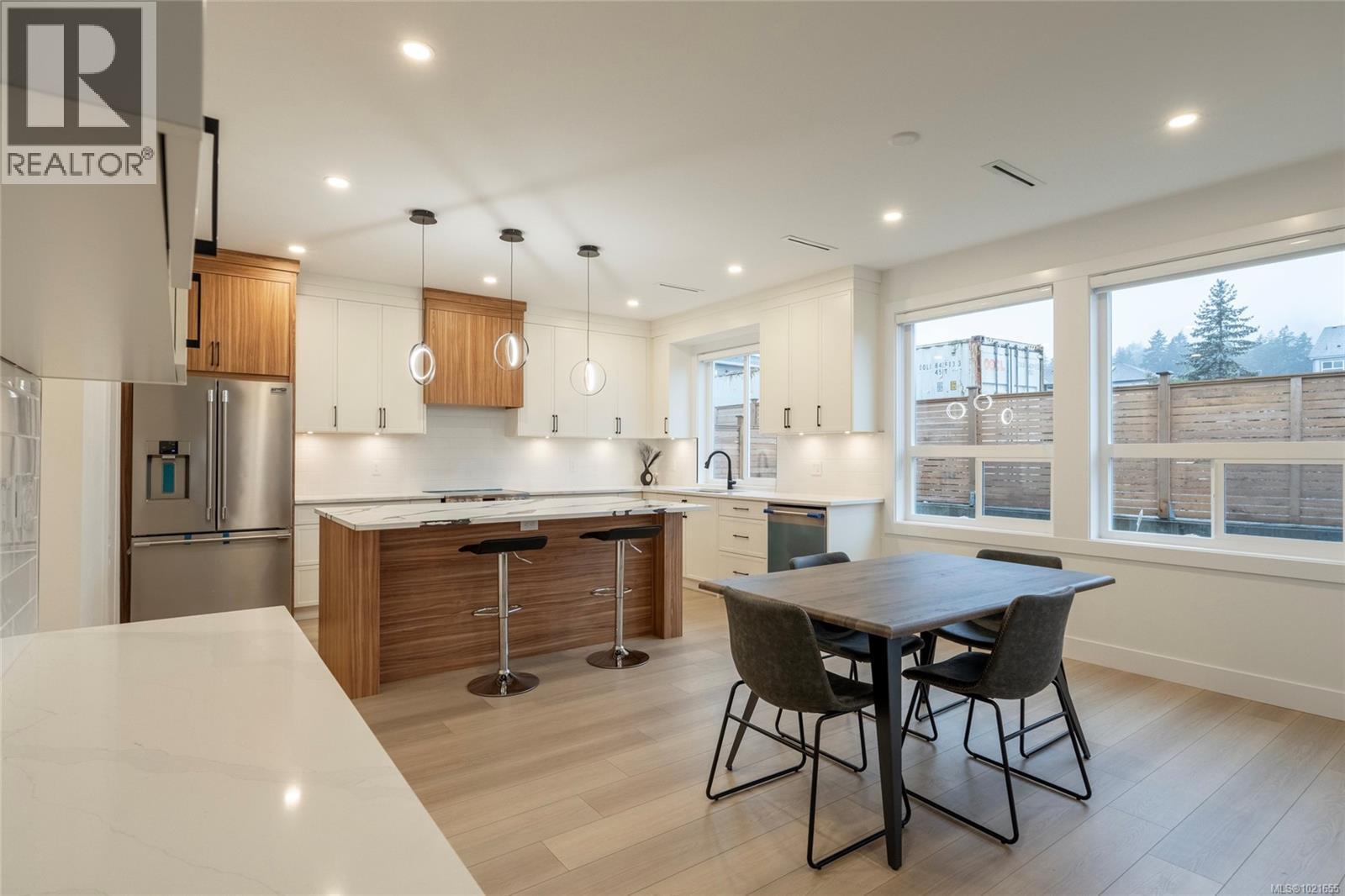 2346 Swallow Pl, Langford