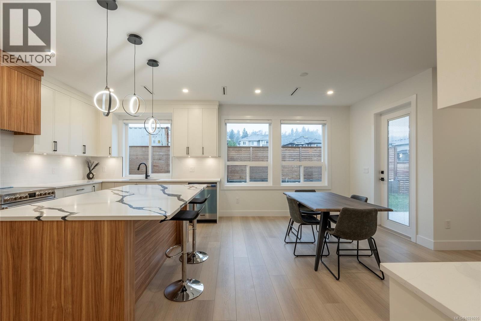 2346 Swallow Pl, Langford