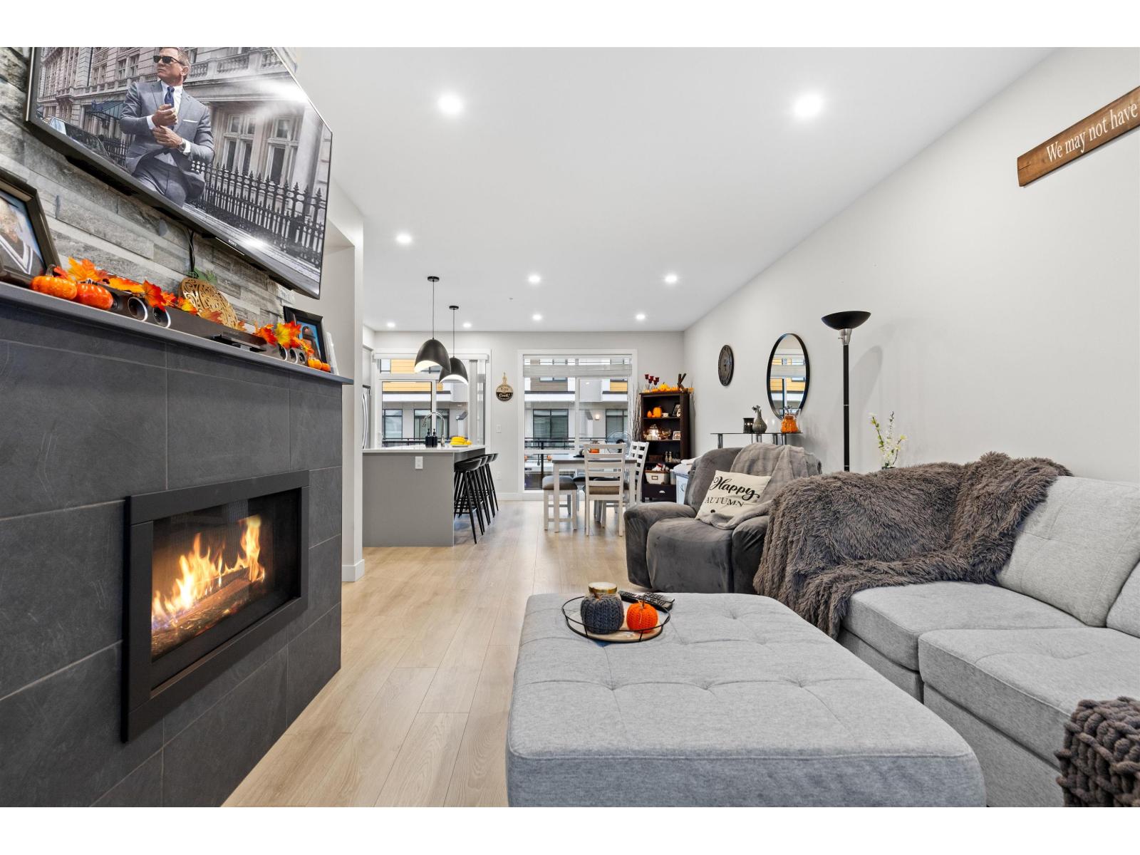 211 46150 THOMAS ROAD, Vedder Crossing, Chilliwack