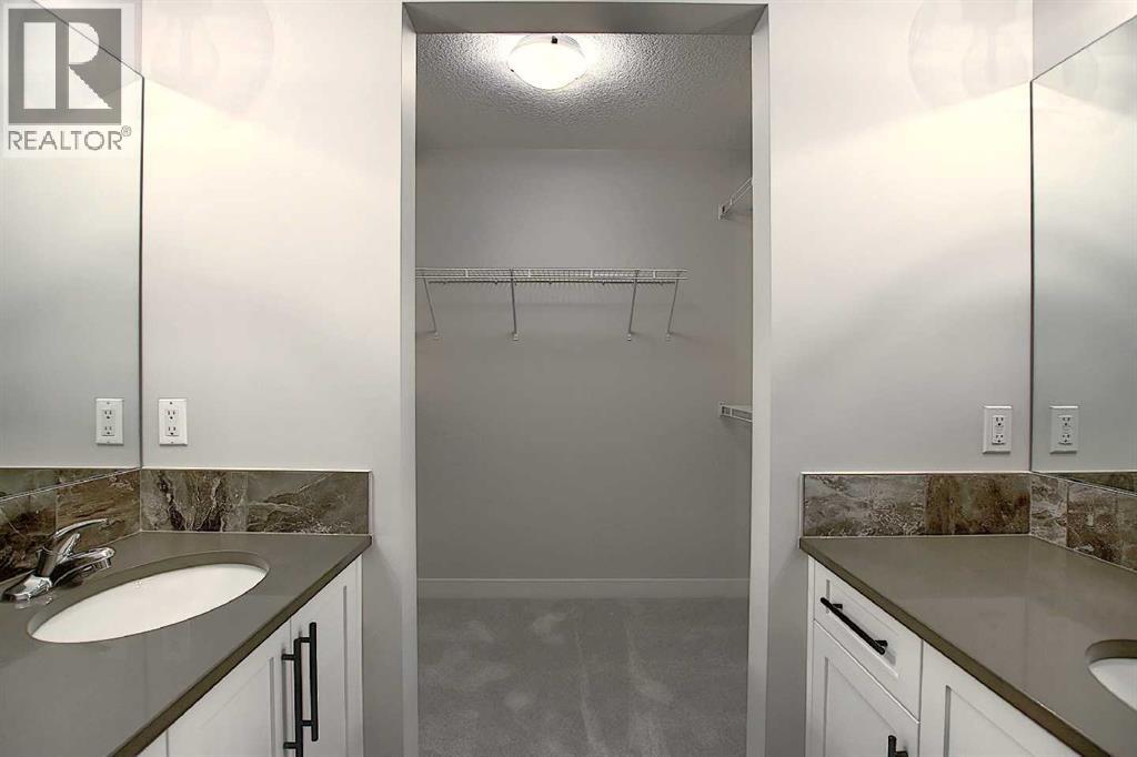 418 River Avenue, Cochrane