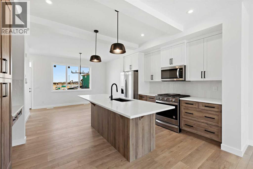 414 River Avenue, Cochrane