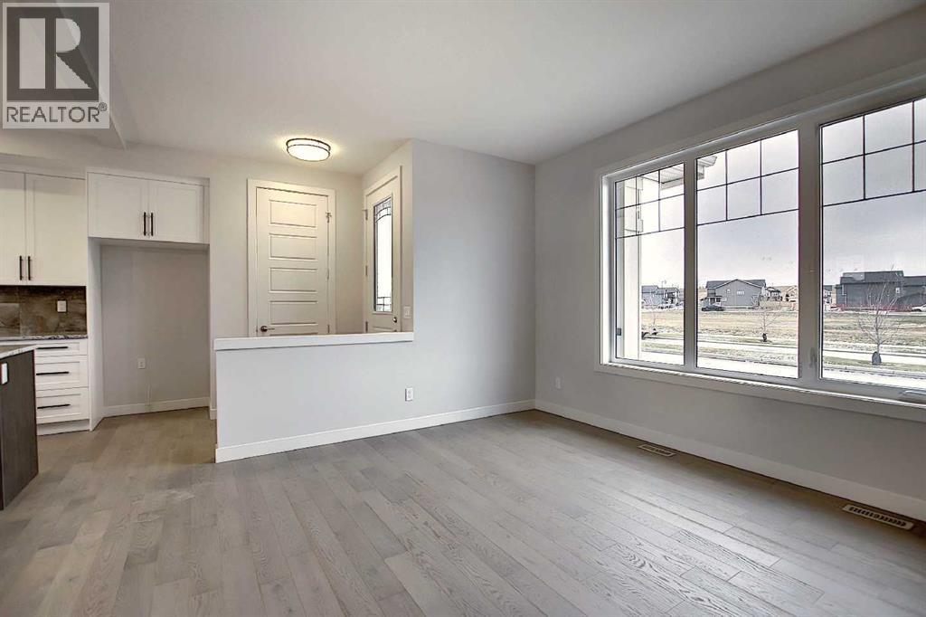 418 River Avenue, Cochrane