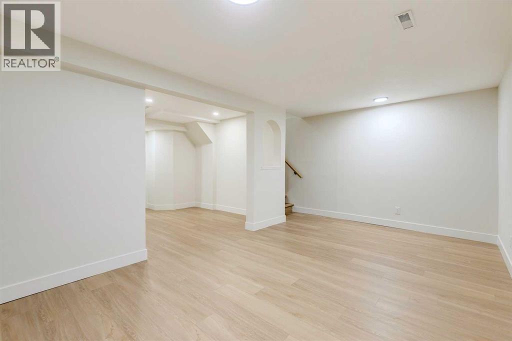 Single Family House for Sale in  Cedarwood Park SW Cedarbrae Calgary 