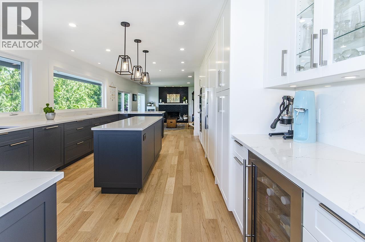 5237 TIMBERFEILD ROAD, West Vancouver