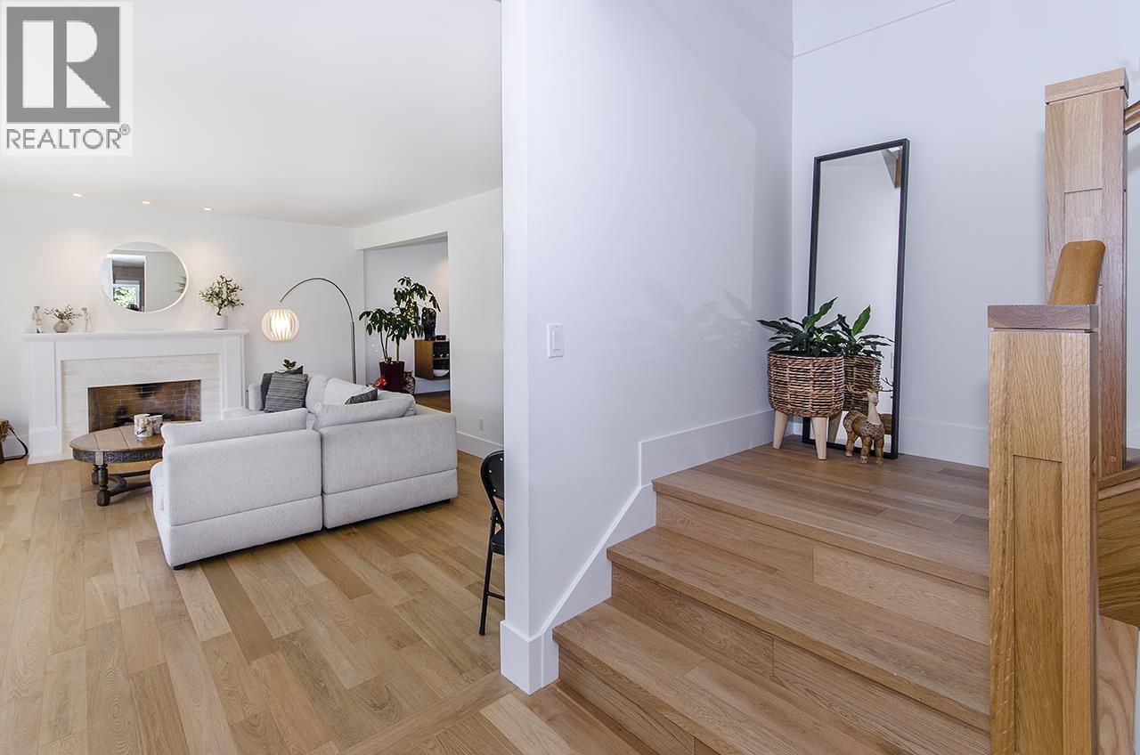 5237 TIMBERFEILD ROAD, West Vancouver