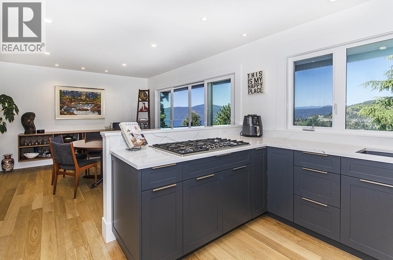 5237 TIMBERFEILD ROAD, West Vancouver