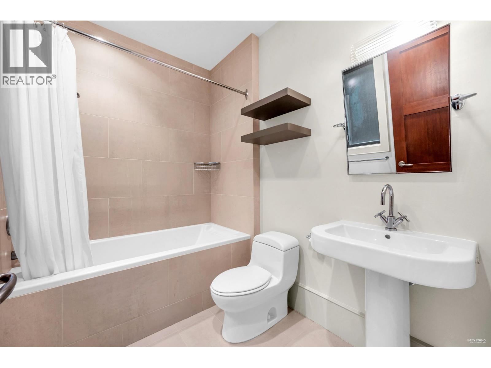 3570 CREERY AVENUE, West Vancouver