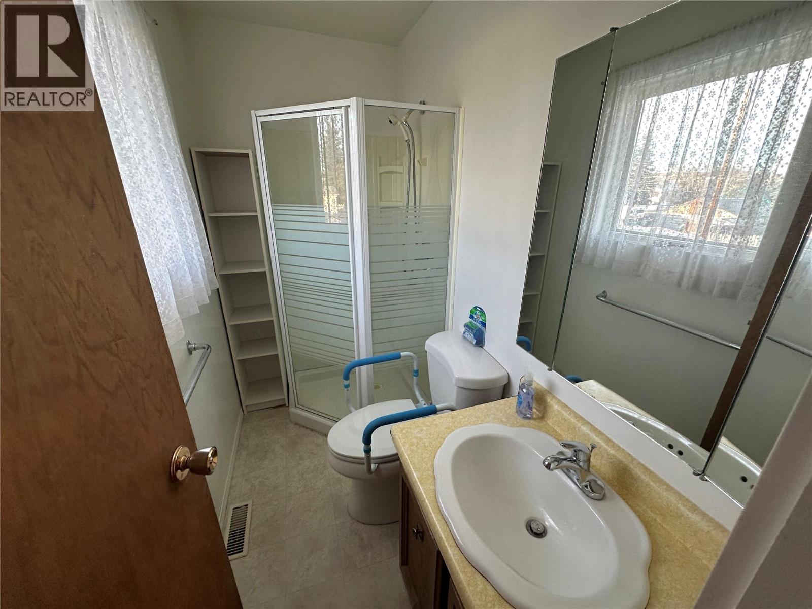 1424 106 Avenue, Dawson Creek