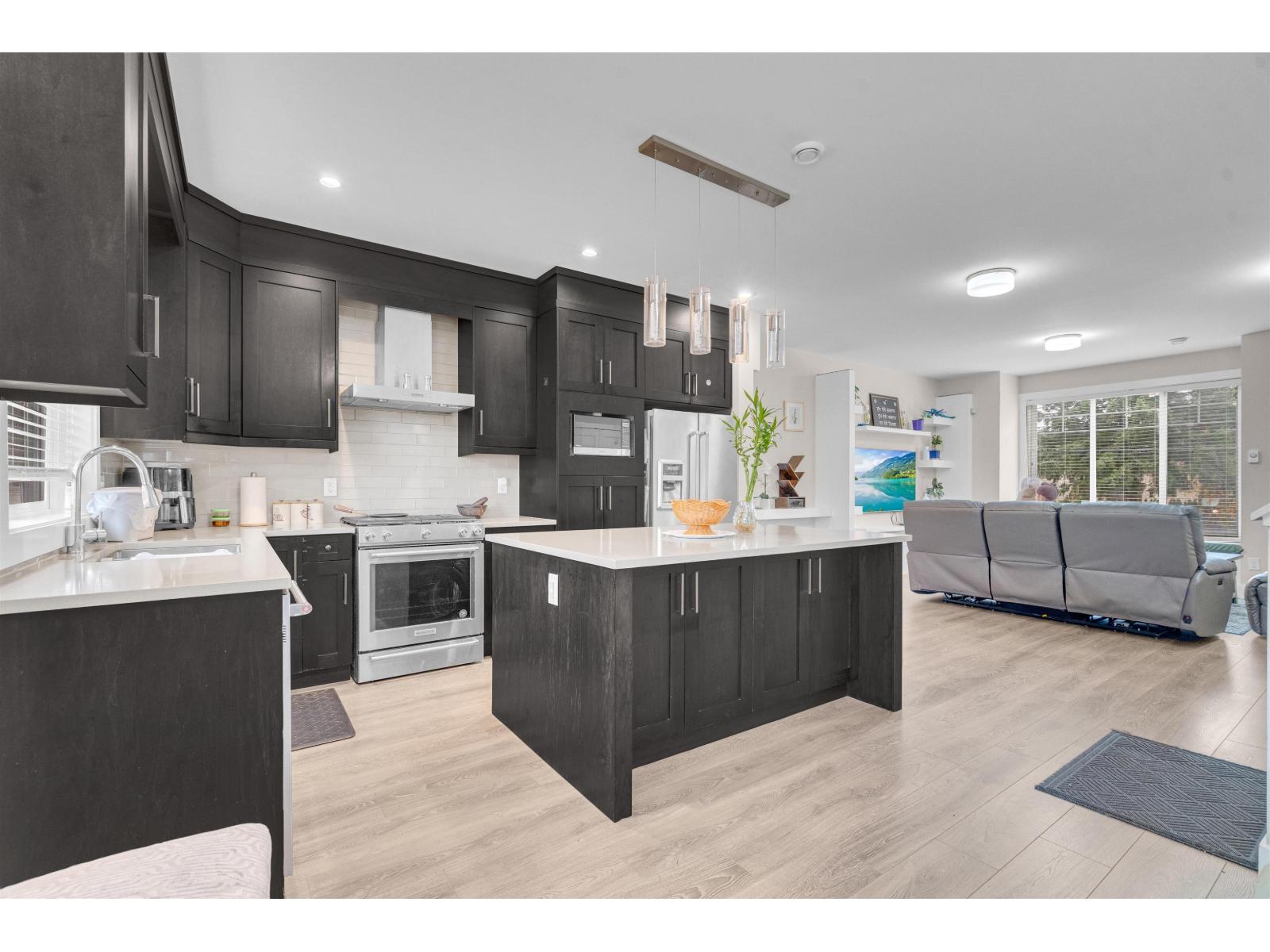 2 32035 MT WADDINGTON AVENUE, Abbotsford