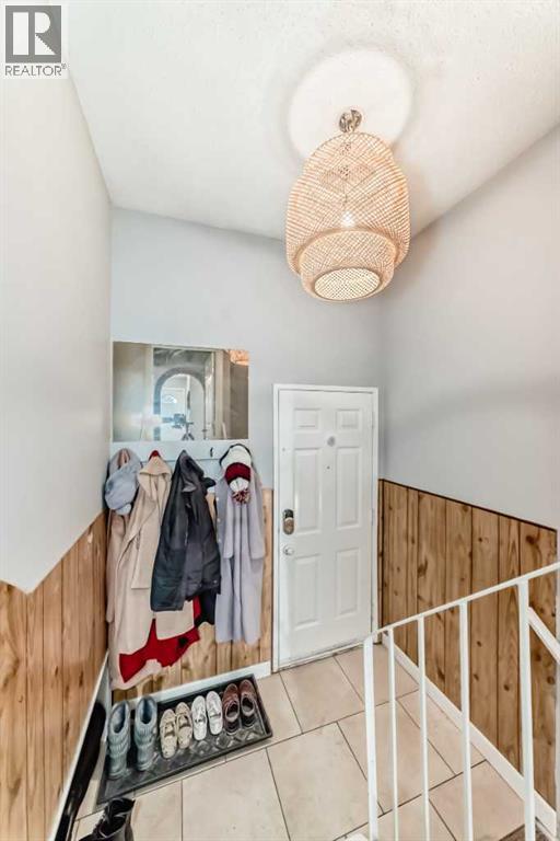 Single Family House Bungalow for Sale in  Templeside Circle NE Temple Calgary 