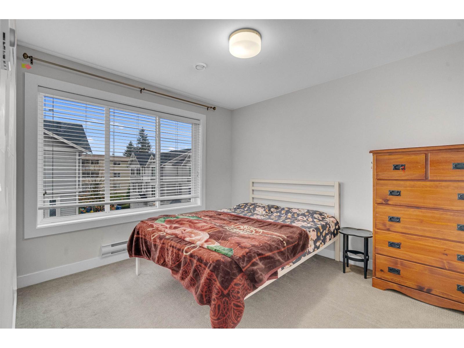 2 32035 MT WADDINGTON AVENUE, Abbotsford