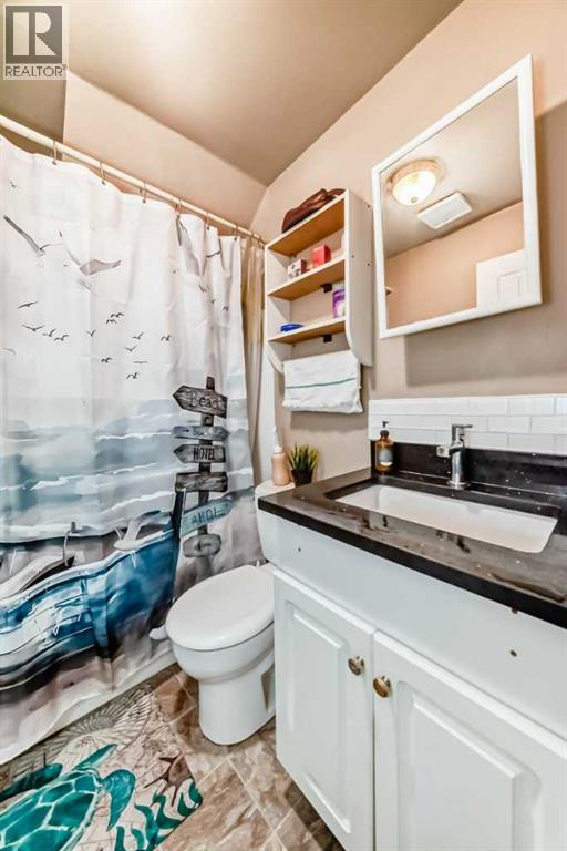 Single Family House Bungalow for Sale in  Templeside Circle NE Temple Calgary 