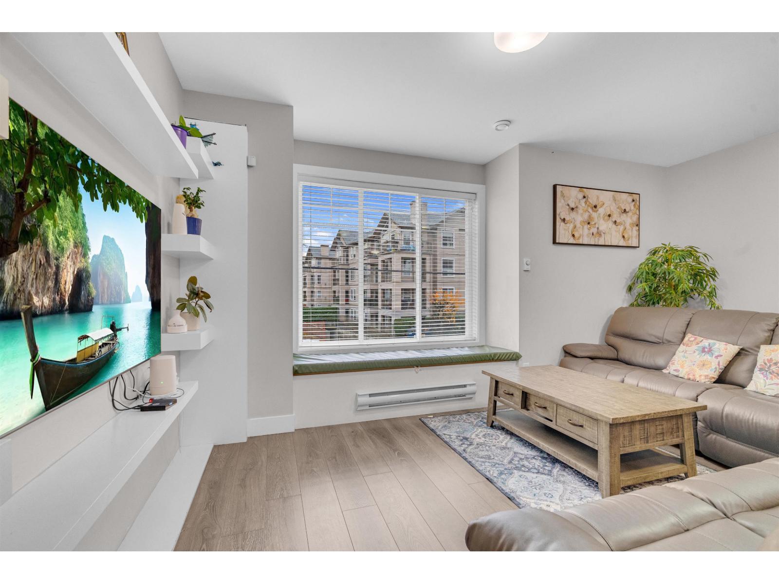 2 32035 MT WADDINGTON AVENUE, Abbotsford