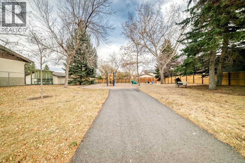 Single Family House Bungalow for Sale in  Templeside Circle NE Temple Calgary 