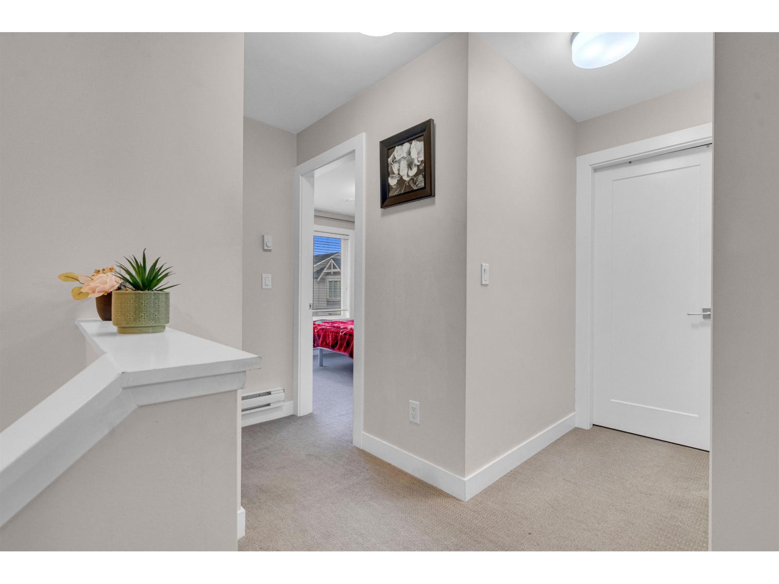 2 32035 MT WADDINGTON AVENUE, Abbotsford