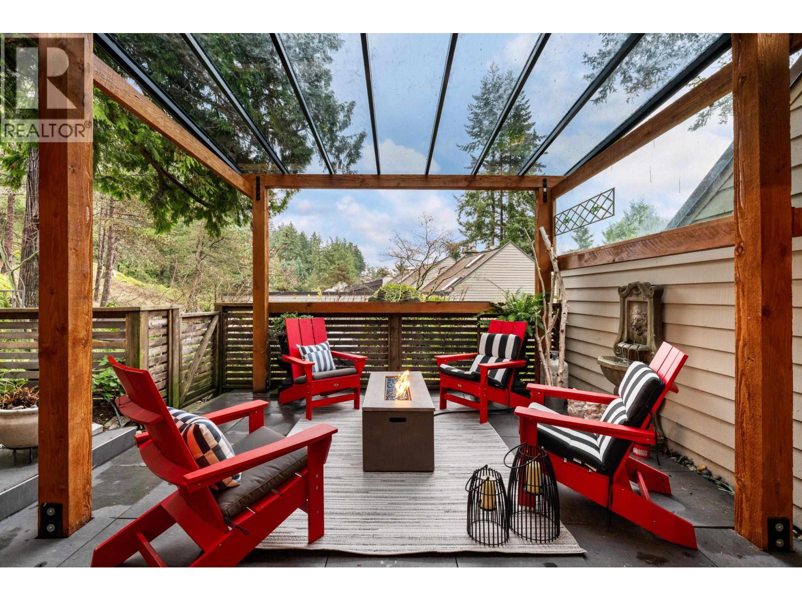 25 4957 MARINE DRIVE, West Vancouver