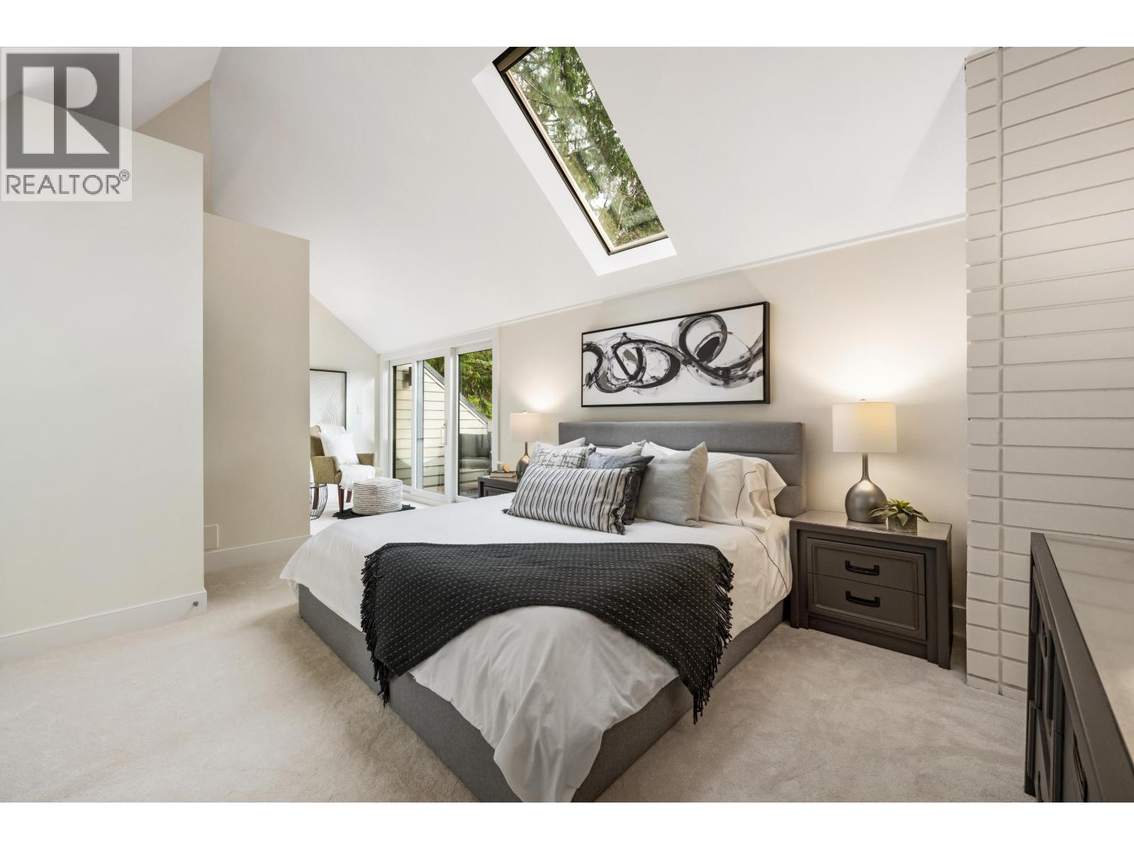 25 4957 MARINE DRIVE, West Vancouver