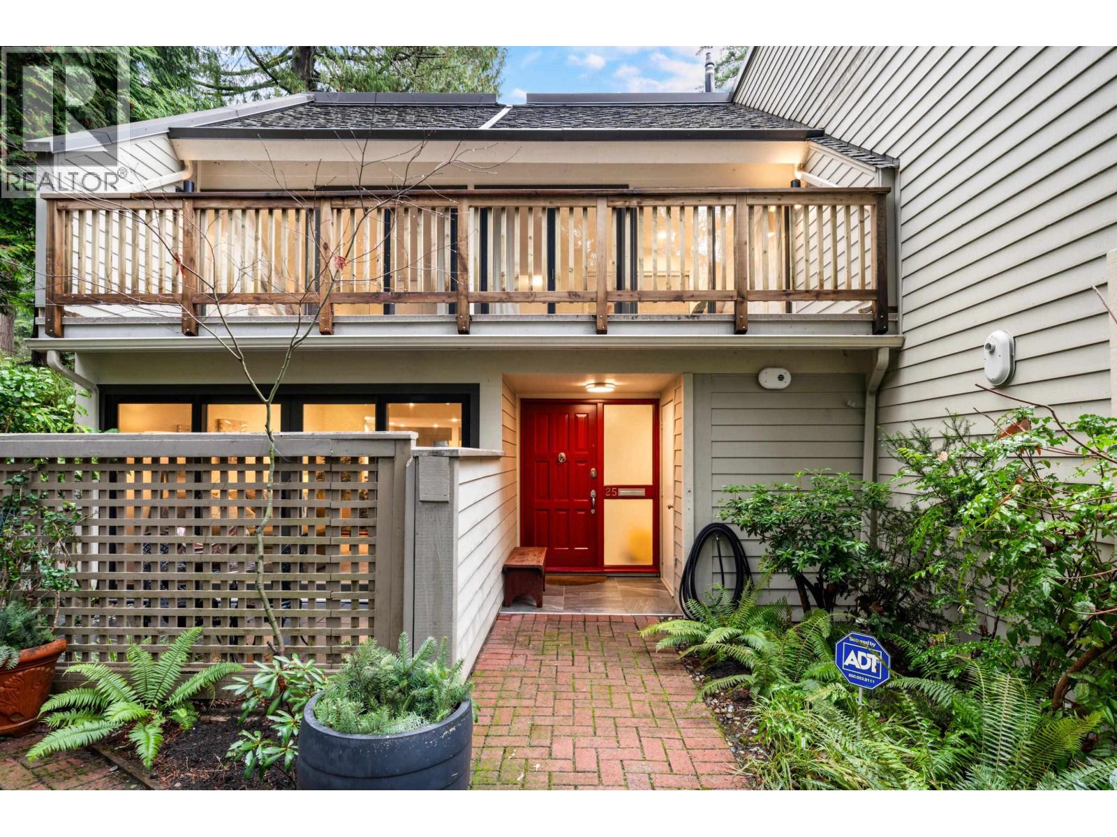 25 4957 MARINE DRIVE, West Vancouver