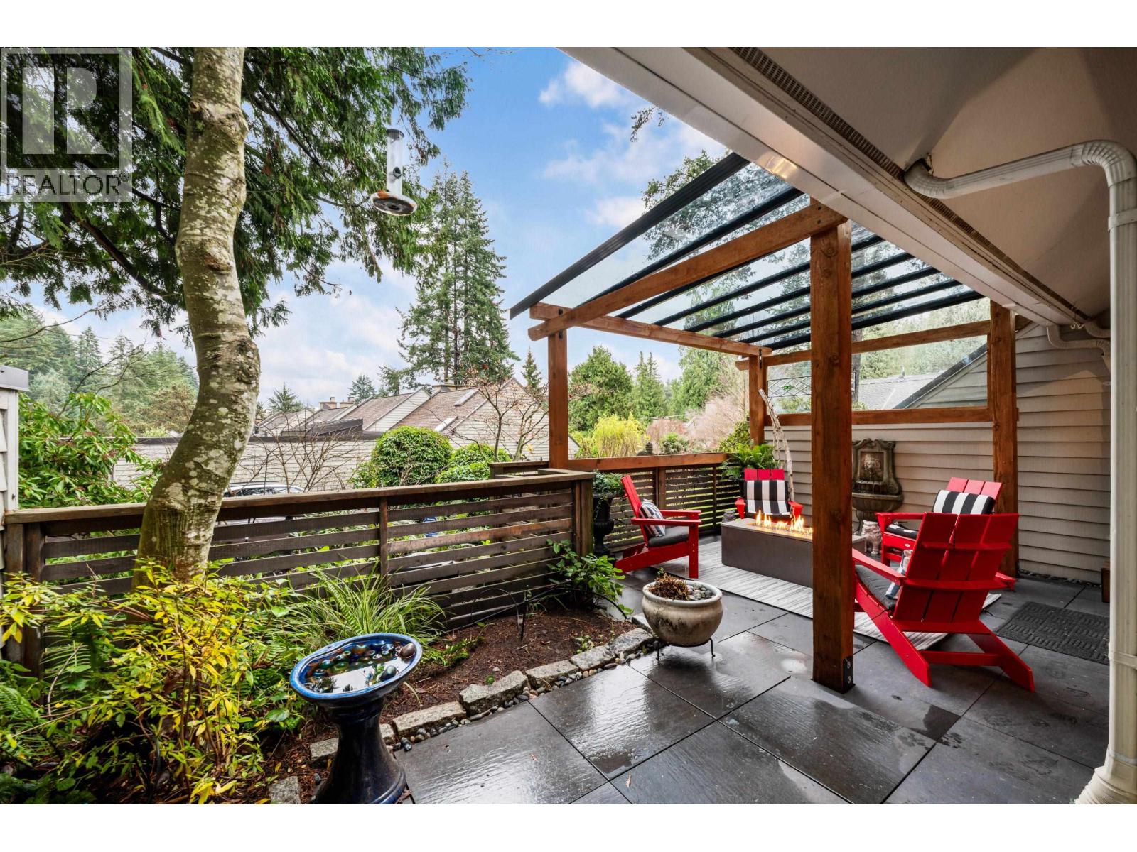 25 4957 MARINE DRIVE, West Vancouver