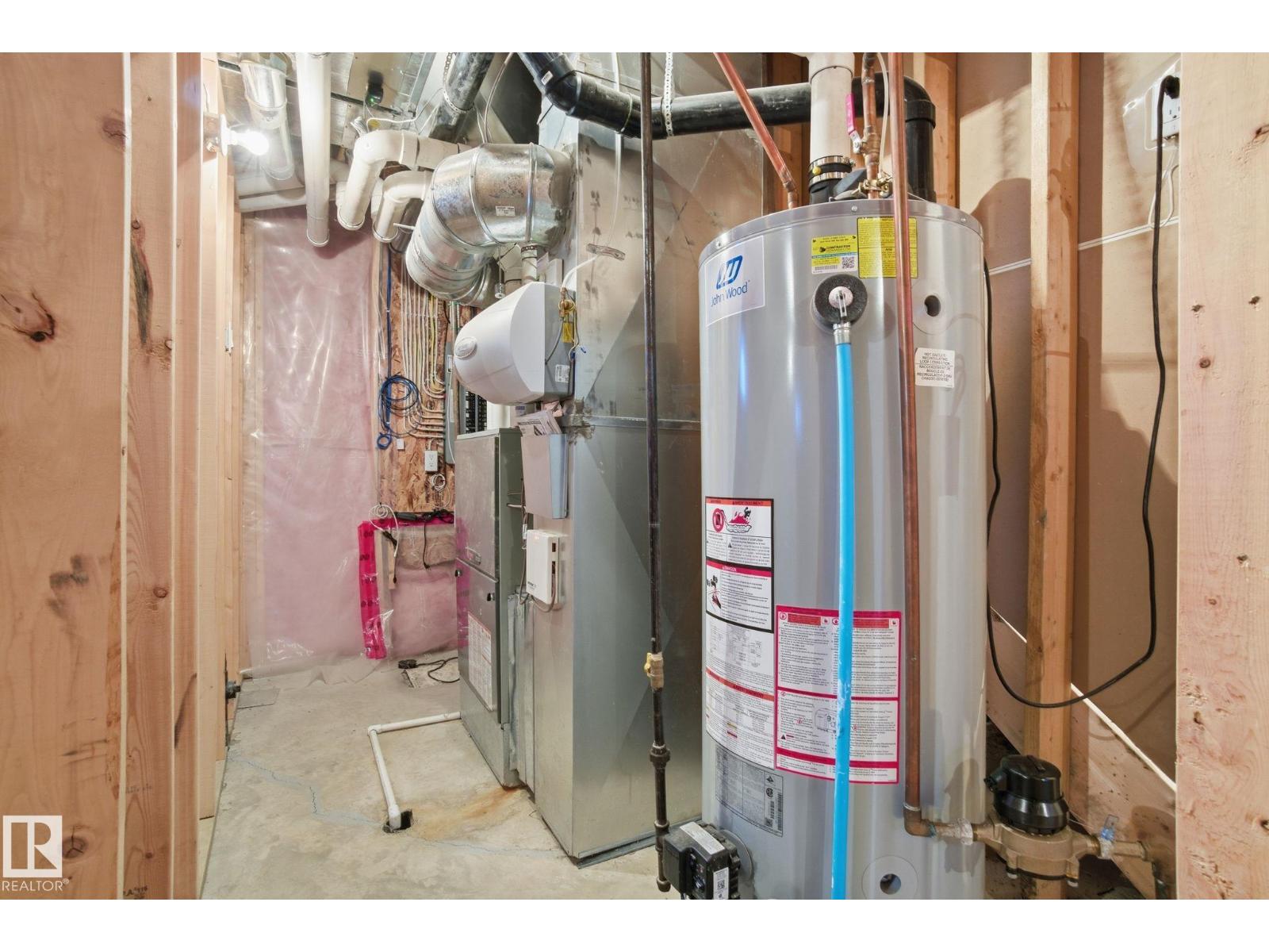 647 FRASER VISTA VS NW, Edmonton