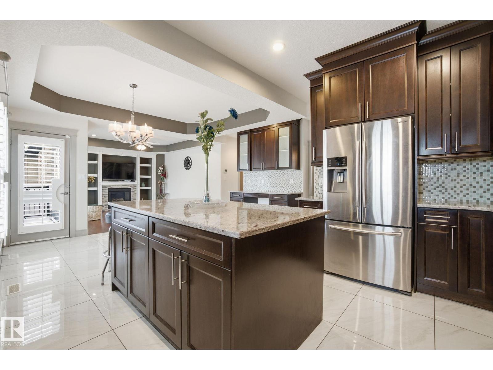 647 FRASER VISTA VS NW, Edmonton