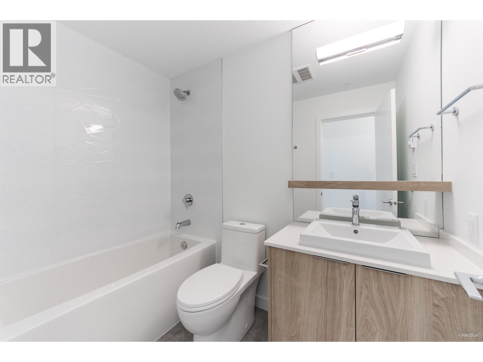 607 1365 VICTORIA STREET, Squamish