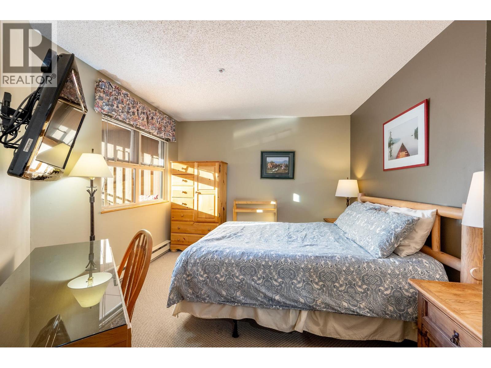 322 2050 LAKE PLACID ROAD, Whistler