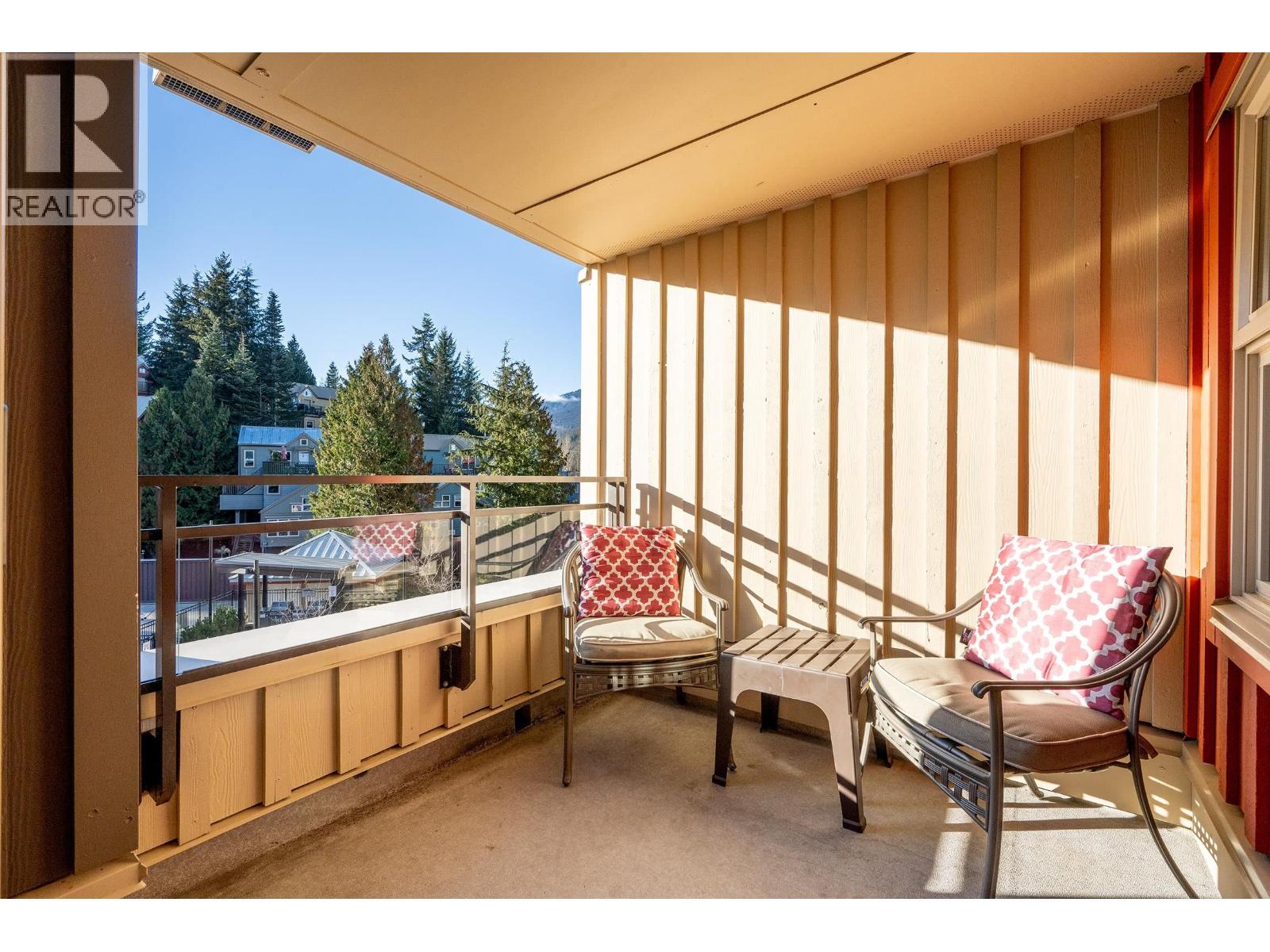 322 2050 LAKE PLACID ROAD, Whistler