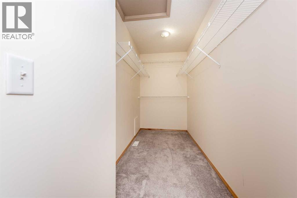 Single Family House for Sale in  Royal Birkdale Crescent NW Royal Oak Calgary 