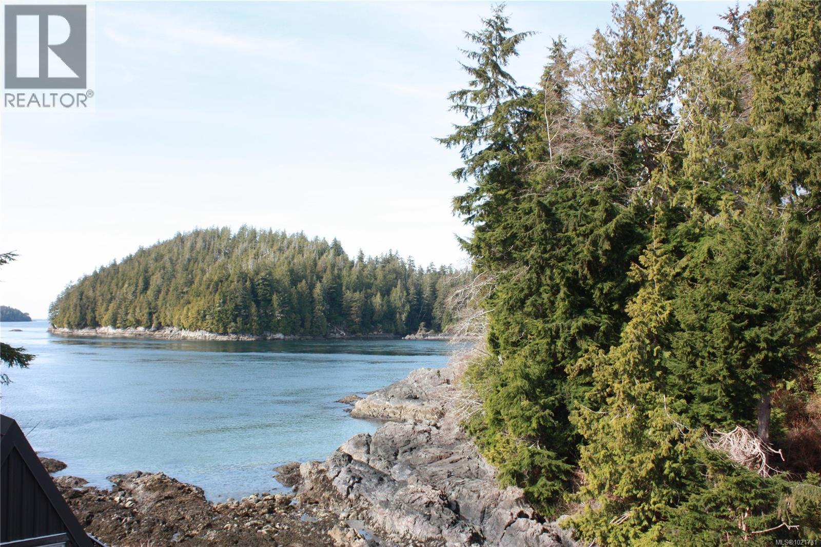 200 Campbell St, Tofino