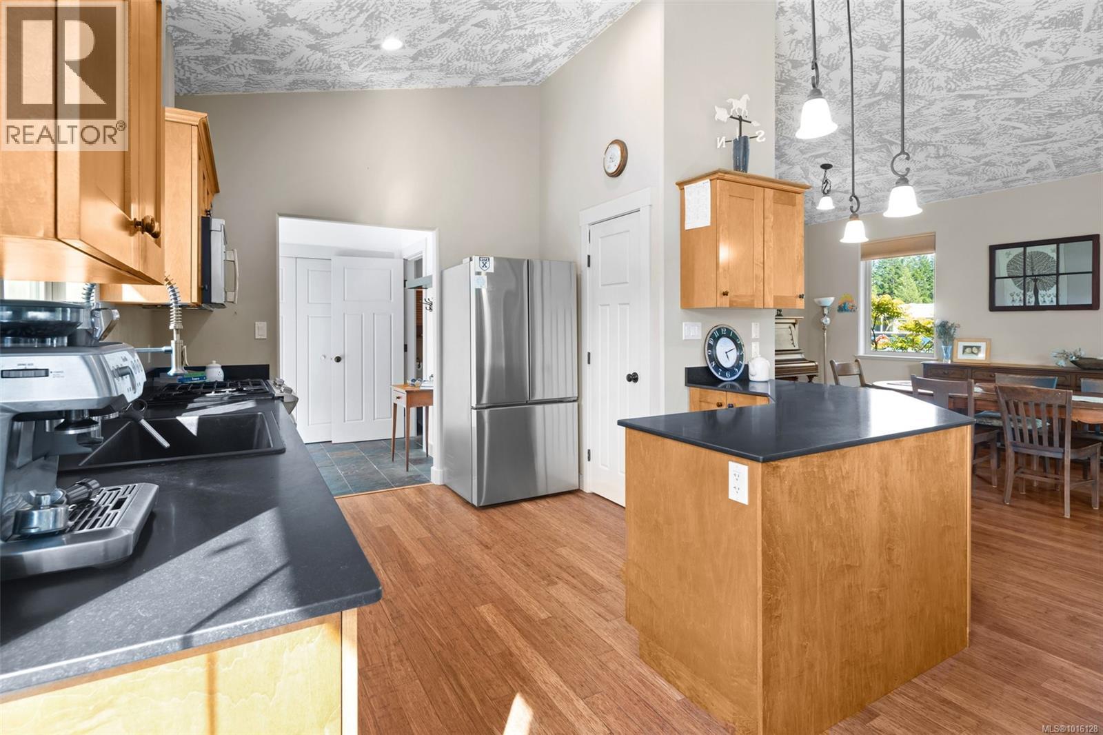 3700 Hankins Rd, Duncan