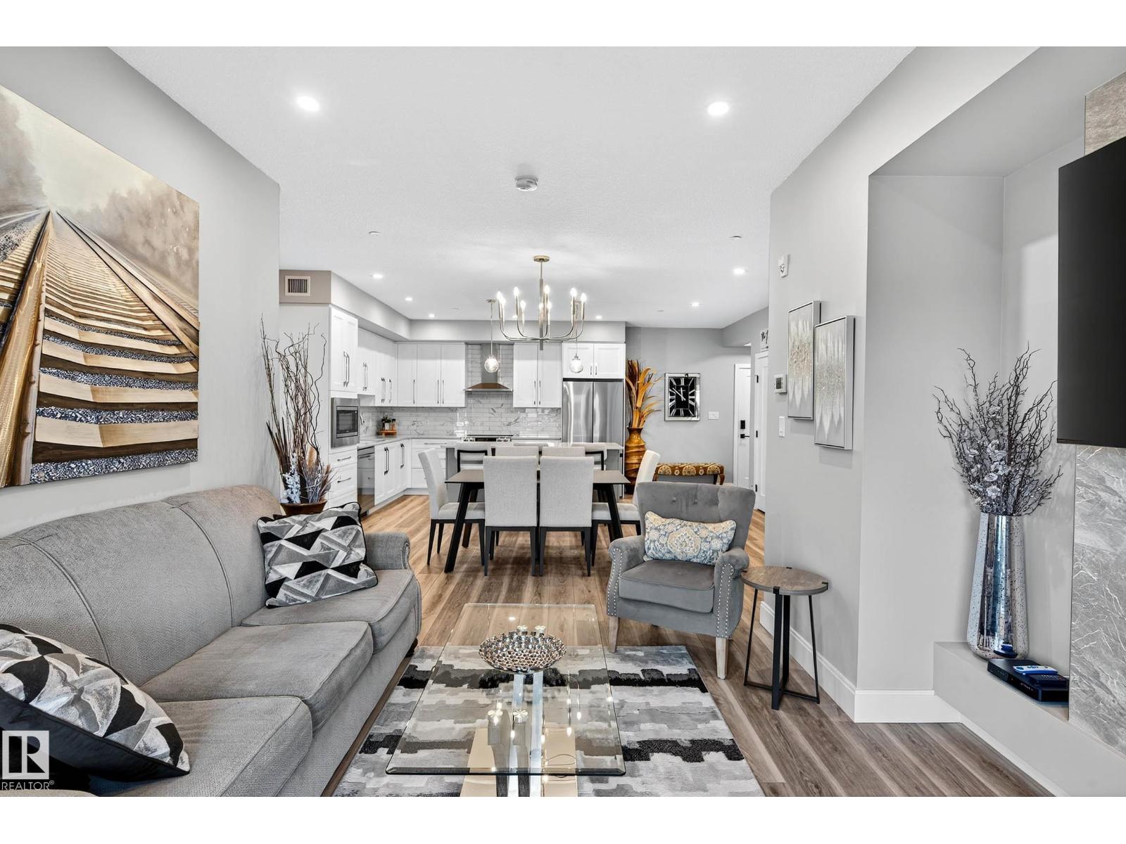 #303 7463 MAY CM NW, Edmonton