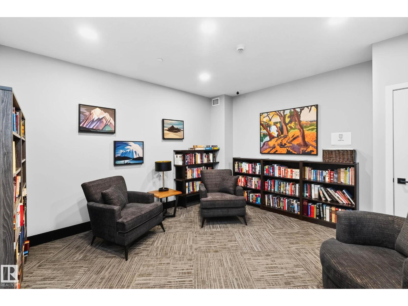 #303 7463 MAY CM NW, Edmonton