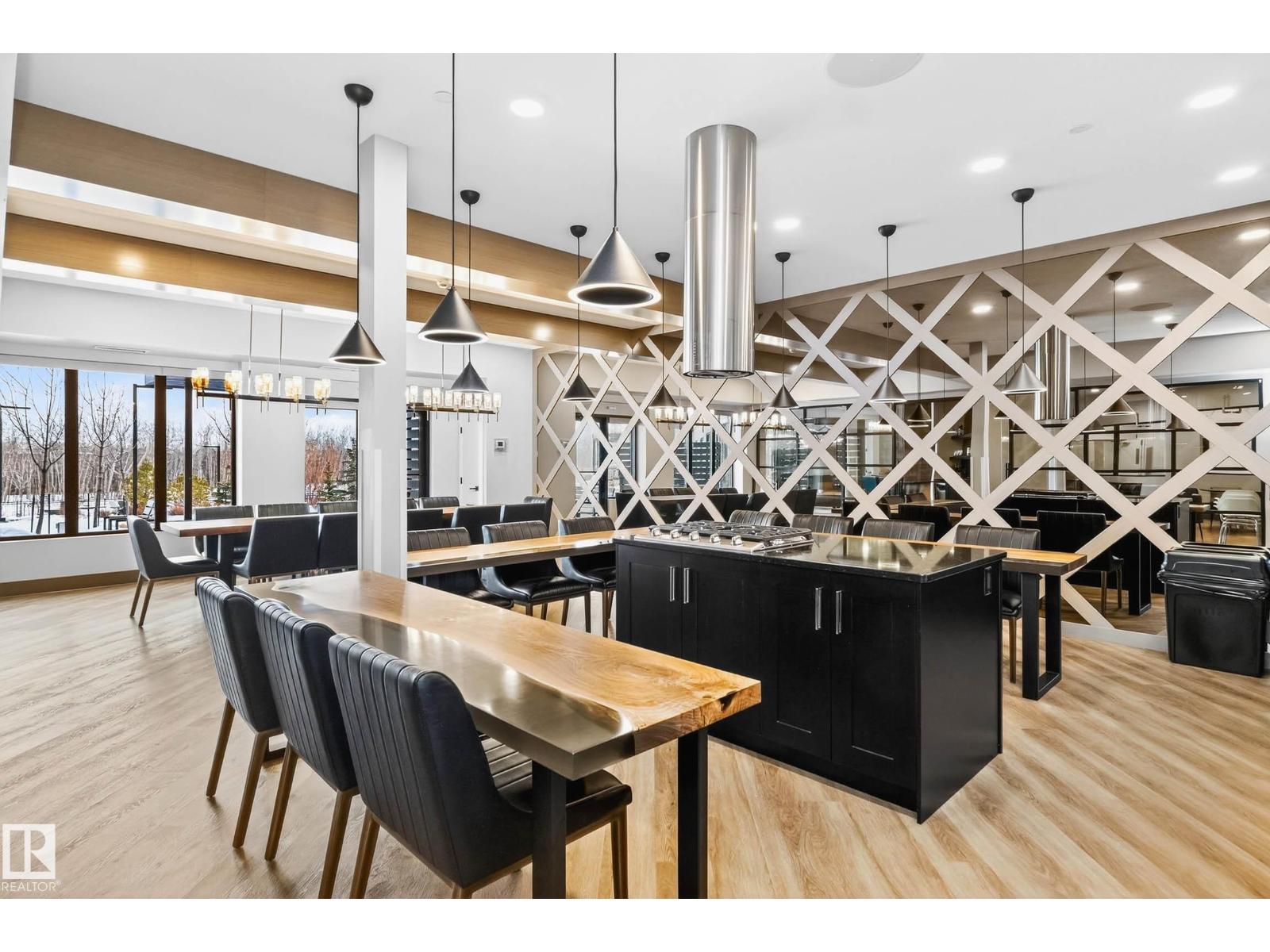 #303 7463 MAY CM NW, Edmonton