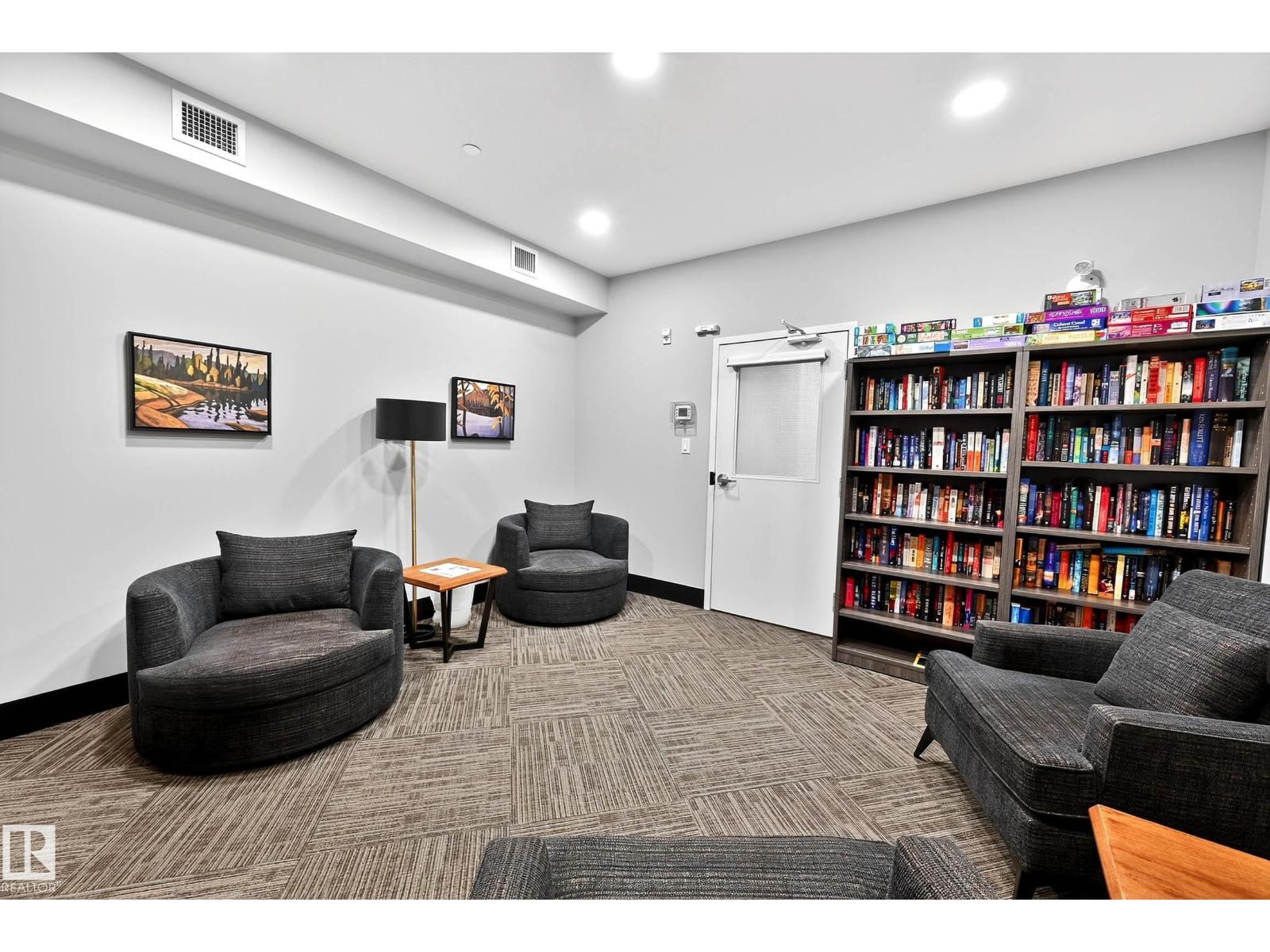 #303 7463 MAY CM NW, Edmonton