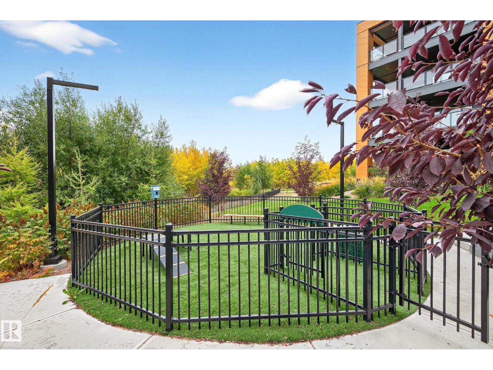 #303 7463 MAY CM NW, Edmonton