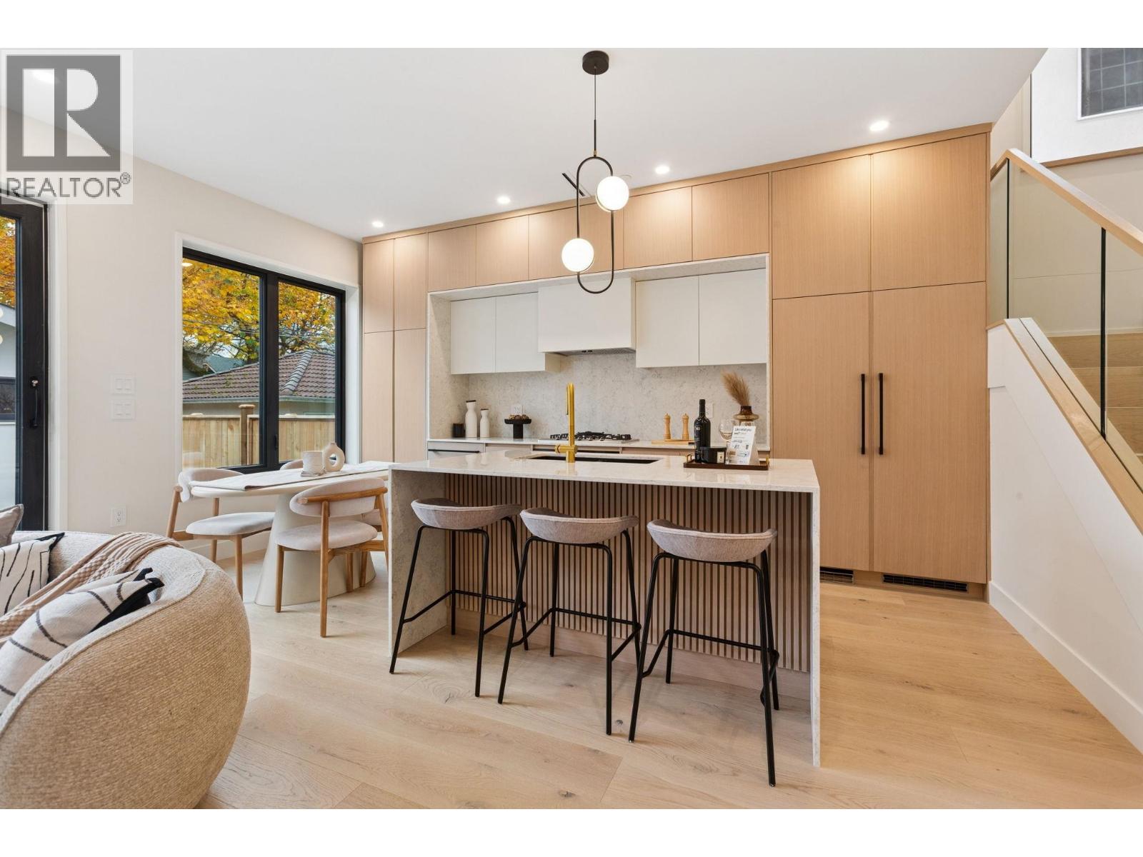 2 448 W 20TH AVENUE, Vancouver