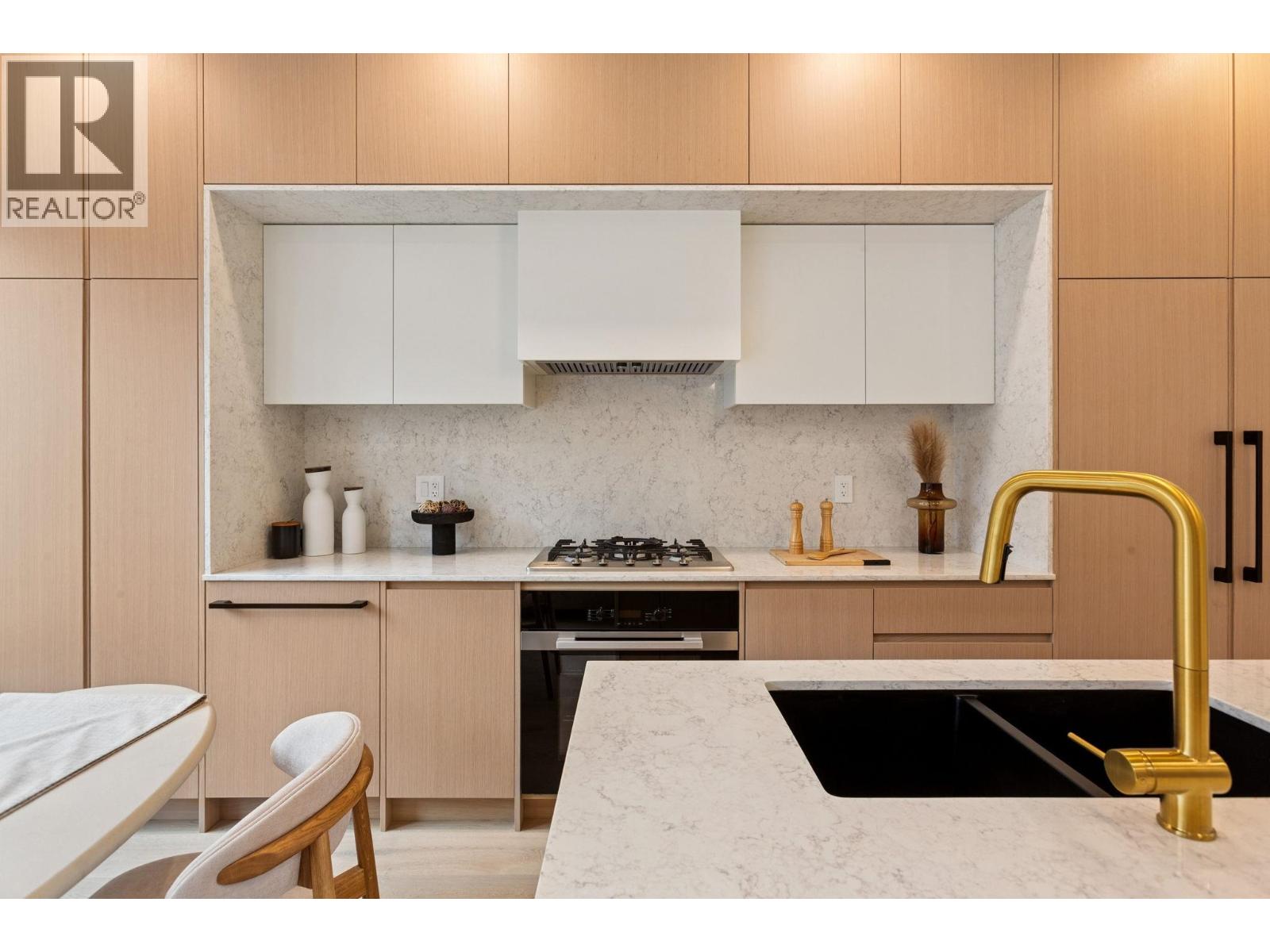 2 448 W 20TH AVENUE, Vancouver