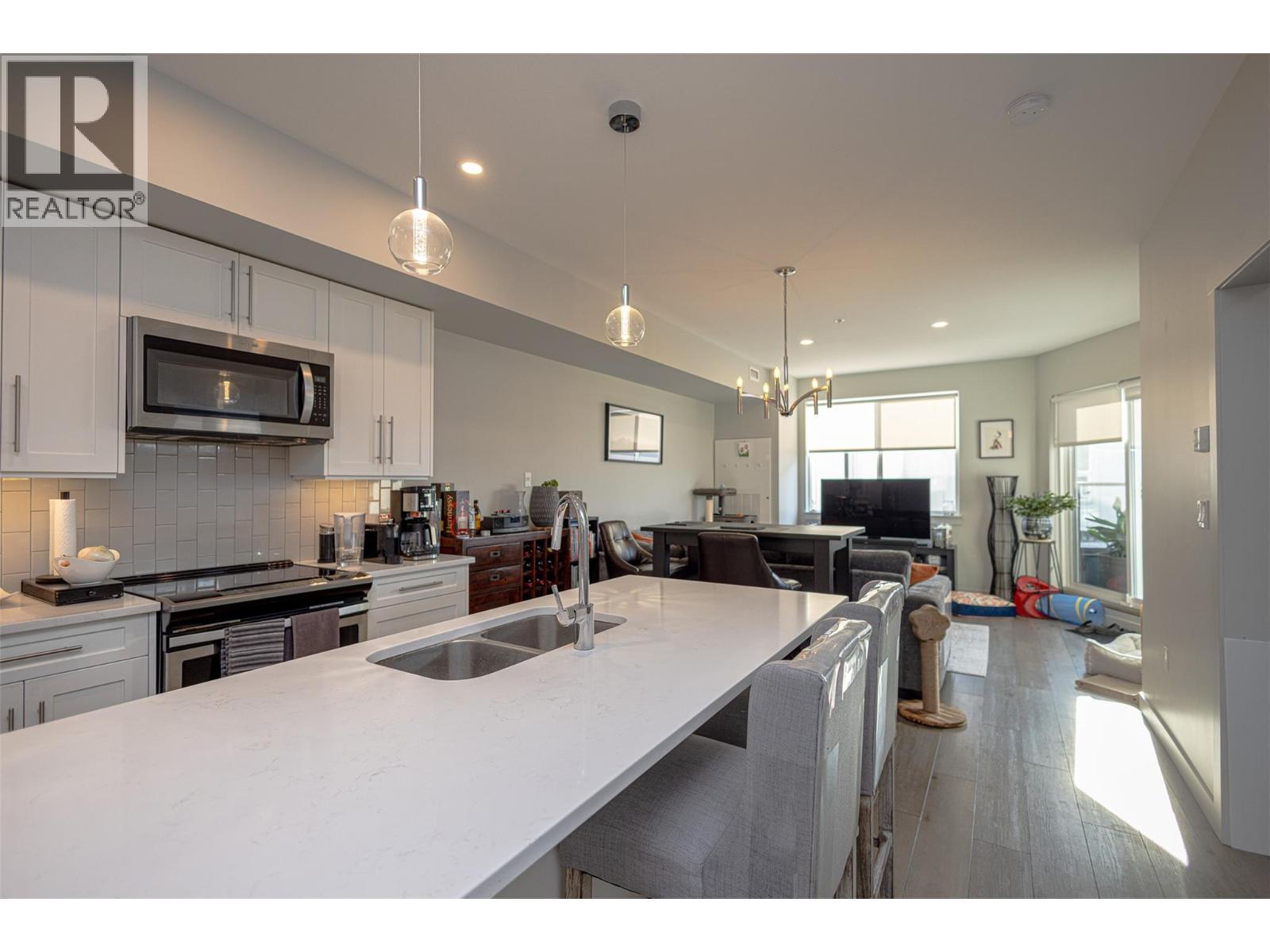 306 3630 Mission Springs Drive, Kelowna