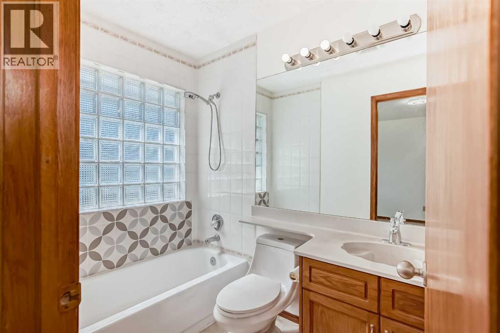 Single Family House Bungalow for Sale in  SHAWINIGAN Drive SW Shawnessy Calgary 