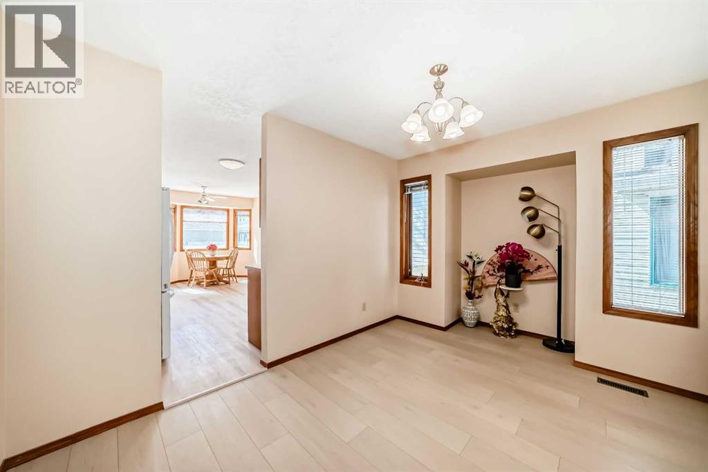 Single Family House Bungalow for Sale in  SHAWINIGAN Drive SW Shawnessy Calgary 