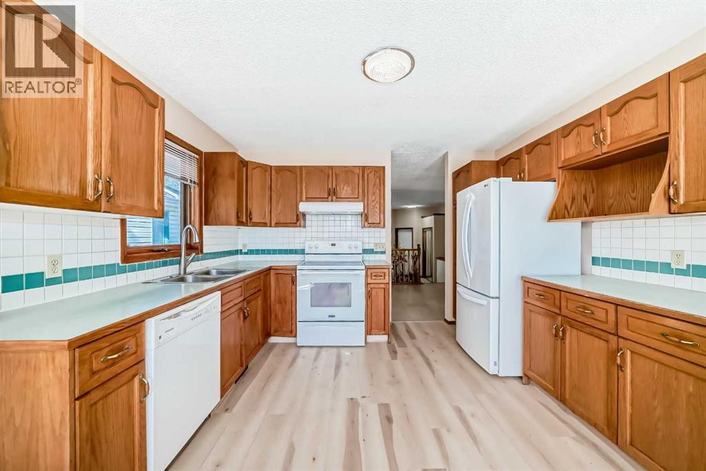 Single Family House Bungalow for Sale in  SHAWINIGAN Drive SW Shawnessy Calgary 