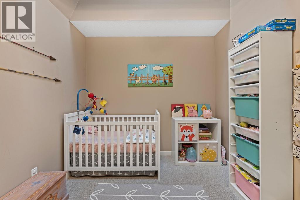 14 221 ASH STREET, New Westminster